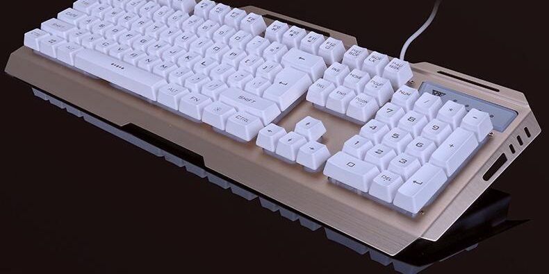 White 104-key wired gaming keyboard