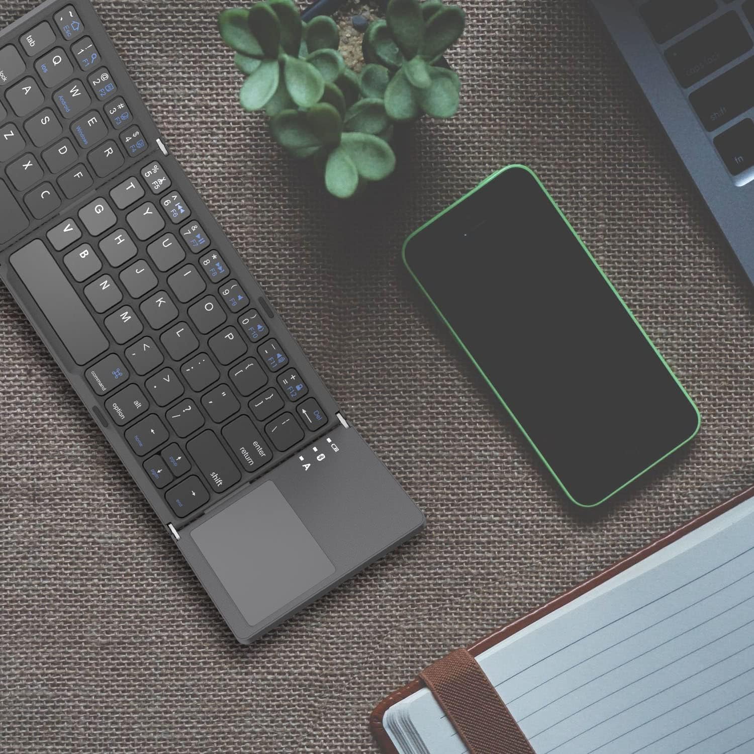 Foldable wireless trackpad keyboard